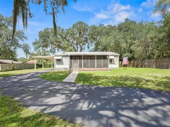 4245 Lincoln Rd, Fruitland Park, FL 34731