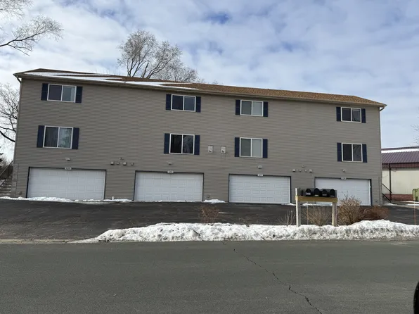 5295 Manchester Dr, Maple Plain, MN