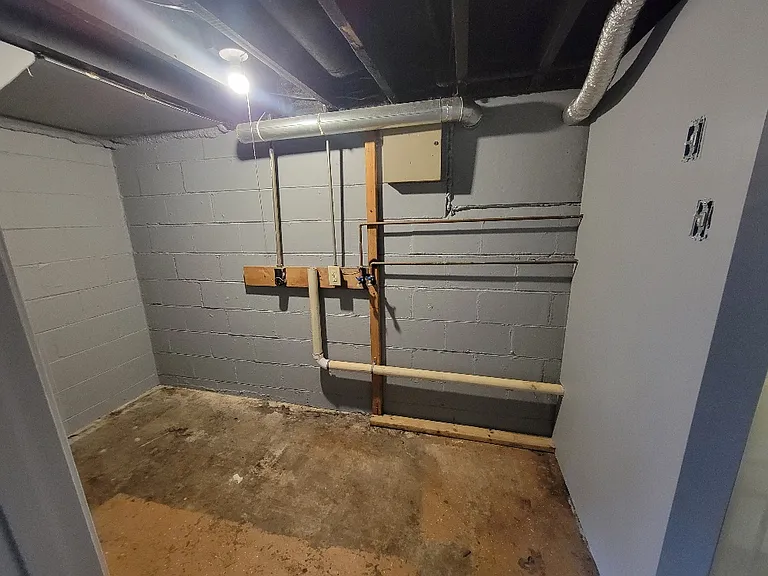 3571 Wright Ave — Photo 13