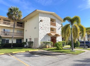 17001 NE 13th Ave APT 205, North Miami Beach, FL 33162