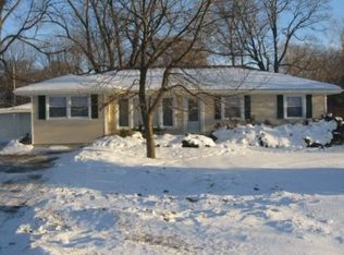 2139 Beechnut Rd, Northbrook, IL 60062