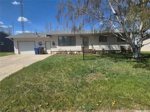 10 Yandeau CRESCENT, Radville, SK S0C 2G0