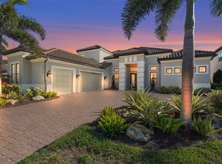 5349 Brookgrove Dr, Sarasota, FL 34238