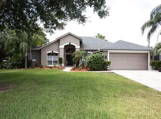 4905 Breyer Wood Ct, Valrico, FL 33596