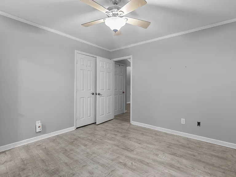 502 Westfield Ln — Photo 21