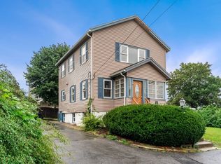 69 Fox Hill Rd, Nahant, MA 01908