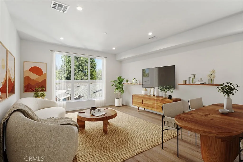 4 bed, 1506 sqft, $3,950 — Photo 3