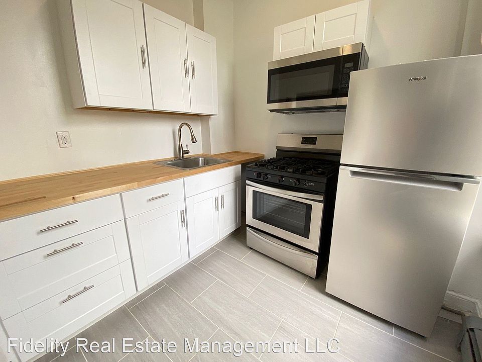 1st image of 1 Catherine St #2