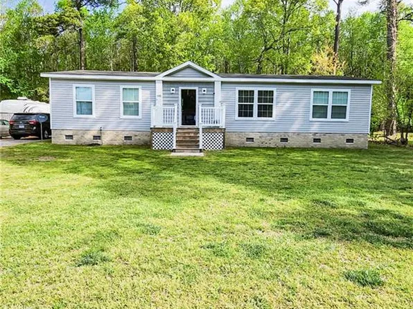 115 Newbern Dr, Knotts Island, NC 27950