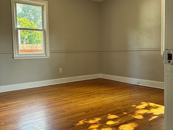 2nd image of 3701 Brown Rd
