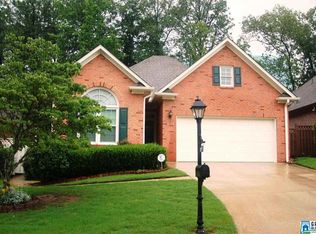 677 Village Crest Cir, Birmingham, AL 35226