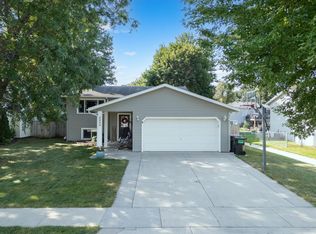 2000 23 1/2 St SE, Rochester, MN 55904