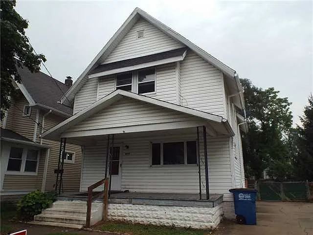 1459 Prouty Ave photo 1