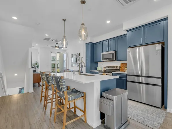 2866 Crusader St, Alameda, CA 94501