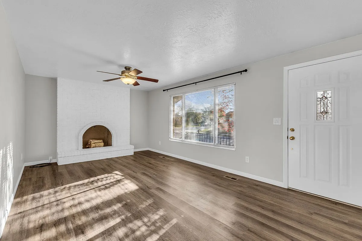 Building Photo - 4238 S 800 W