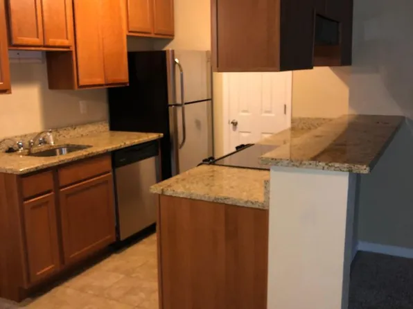 695 Manhattan Dr, Boulder, CO