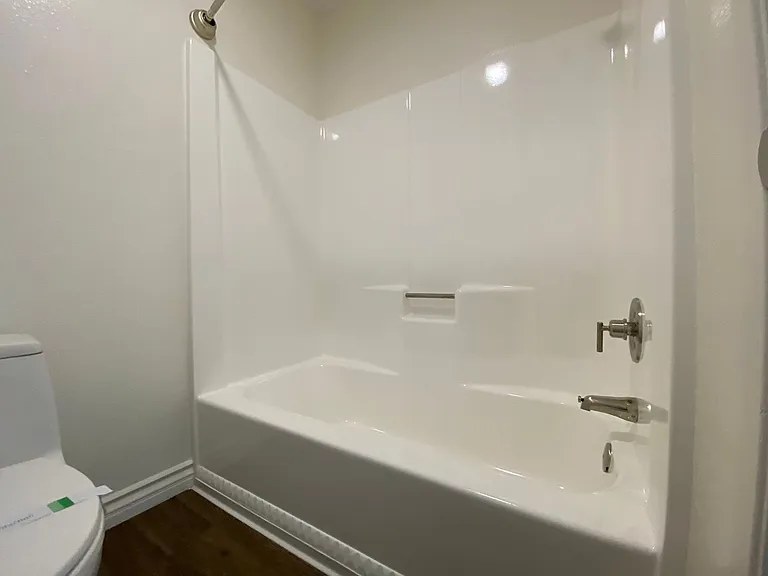 Adams Street Apartments — Photo 15