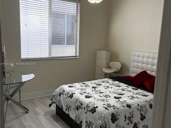 19353 SW 60th Ct, Fort Lauderdale, FL 33332