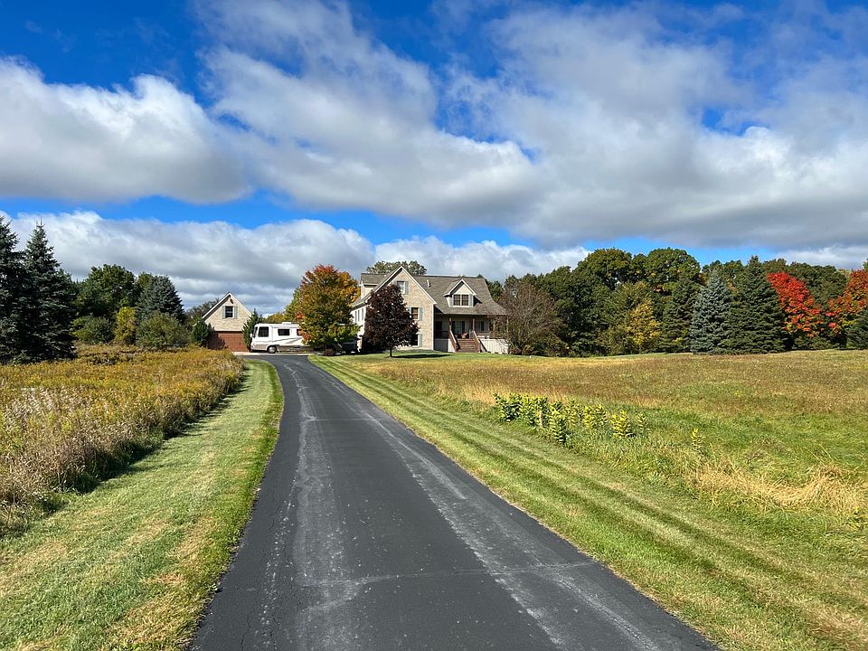 2nd image of 7423 Scully Rd