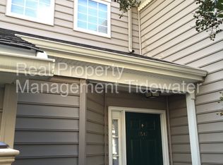 2547 Old Greenbrier Rd, Chesapeake, VA 23325