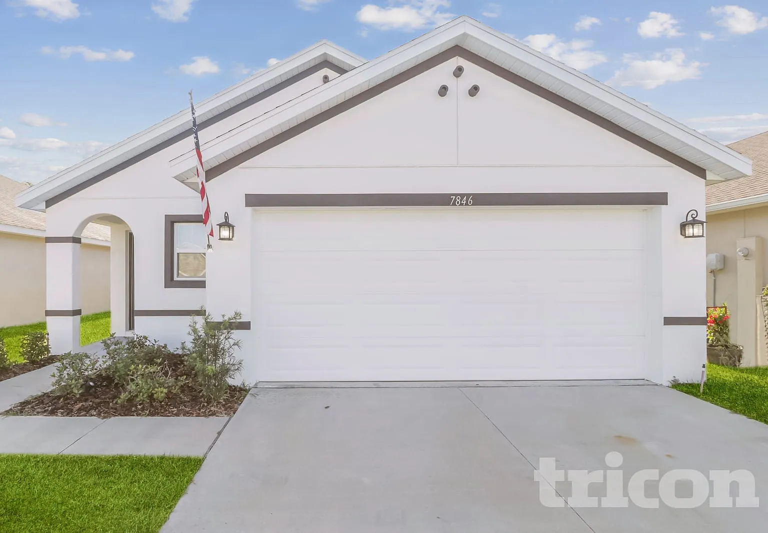 7846 Broad Pointe Drive Zephyrhills FL — Photo 1