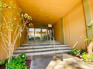 351 S. Manhattan Pl, Los Angeles, CA 90020