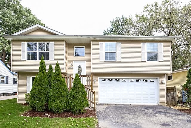 1st image of 229 Bayshore Dr