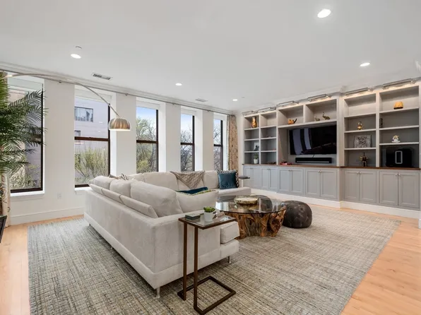 1280 Washington St APT 301, Boston, MA 02118