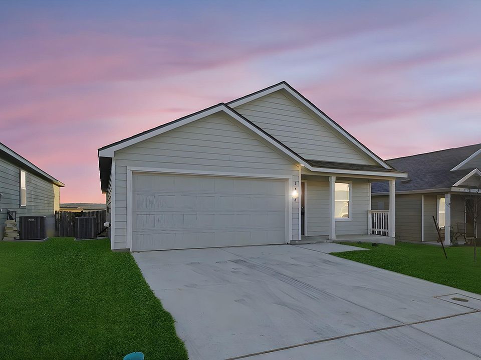 1st image of 1052 Shutter Way