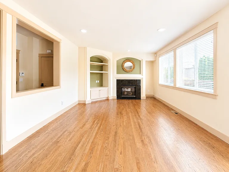 18626 37th Dr SE — Photo 11