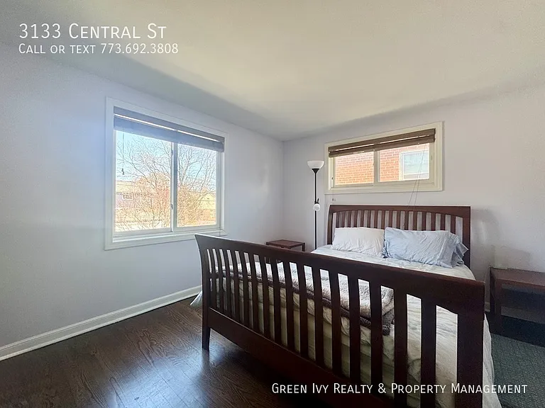 3133 Central St — Photo 12