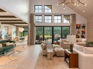 6 Enclave Ln, Victor, ID 83455