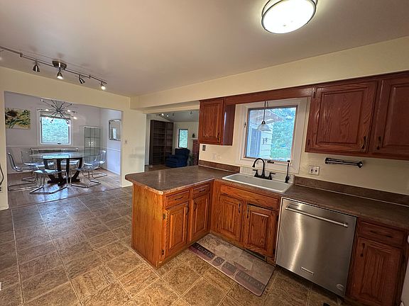 5th image of 3208 Lockridge Dr