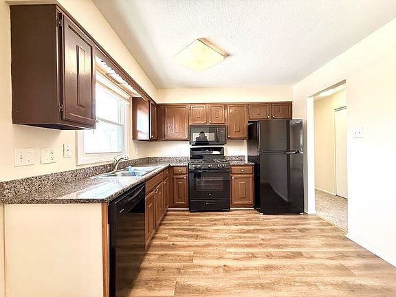 5th image of 21616 Richmond Rd