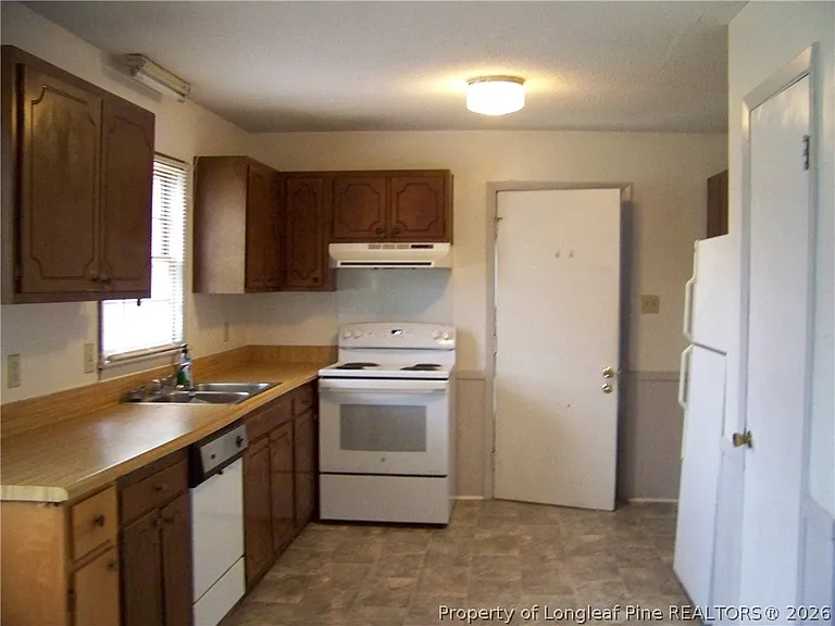 320 Bandera Dr — Photo 12