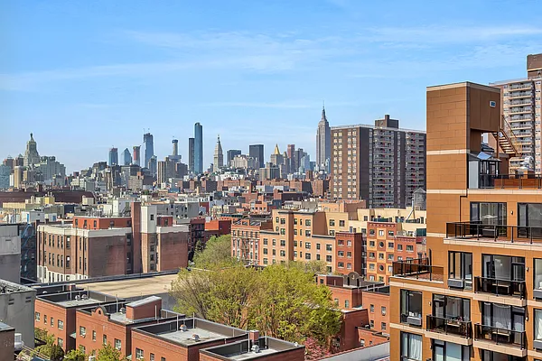 Rented by Douglas Elliman | media 15