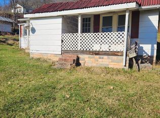 143 Plaza Dr, Richlands, VA 24641