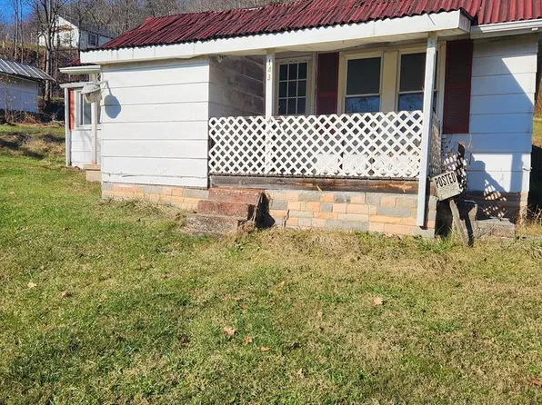 143 Plaza Dr, Richlands, VA 24641