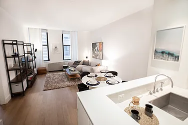 Sold by The Marketing Directors (Arias)