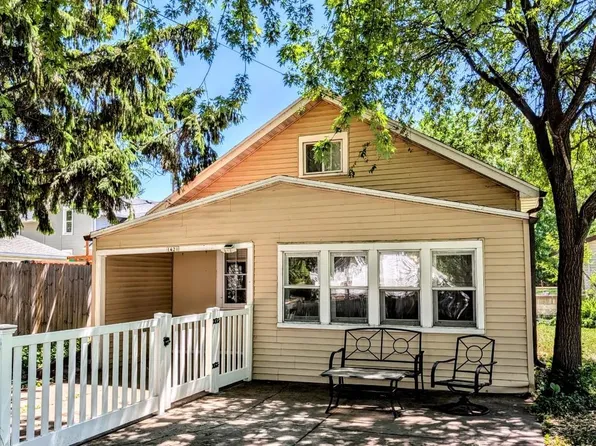 1421 W Bent Ave, Oshkosh, WI 54901