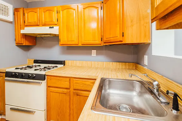 Rented by Nooklyn NYC LLC | media 12