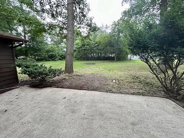 25588 Thelmadale Dr #25588 — Photo 16