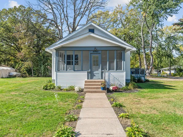 38982 2nd Ave, North Branch, MN 55056