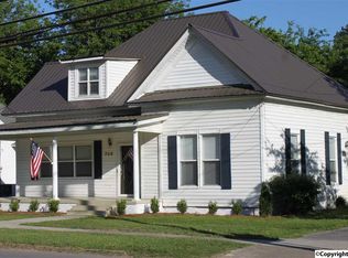 706 Main St E, Hartselle, AL 35640