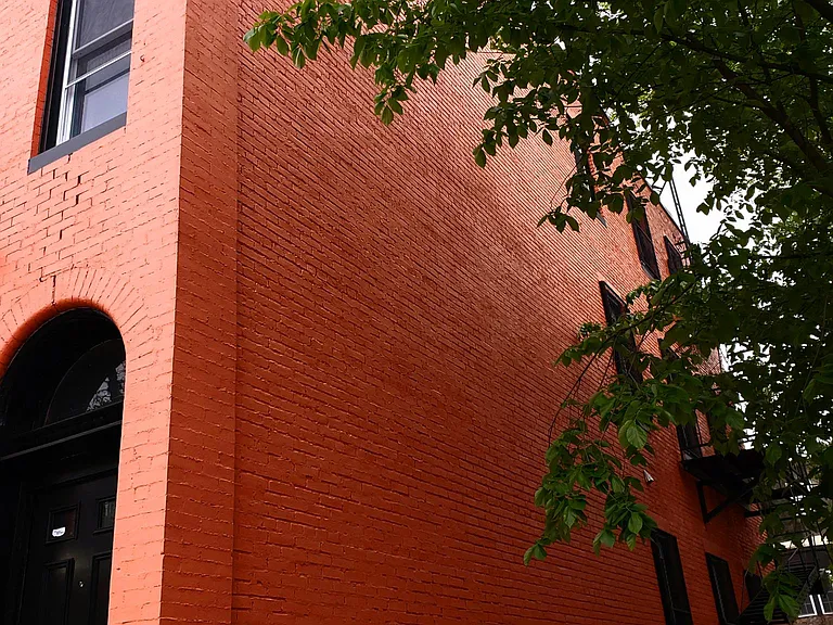 1049 Brantley Ave #2 — Photo 2