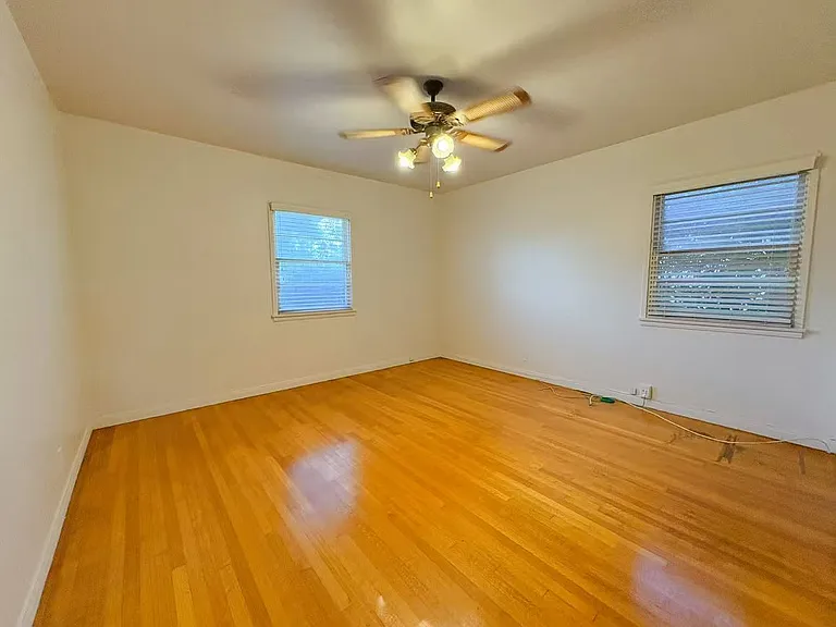2080 Robin Rd — Photo 11