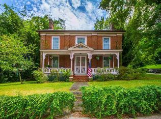 221 W Main St, Dandridge, TN 37725