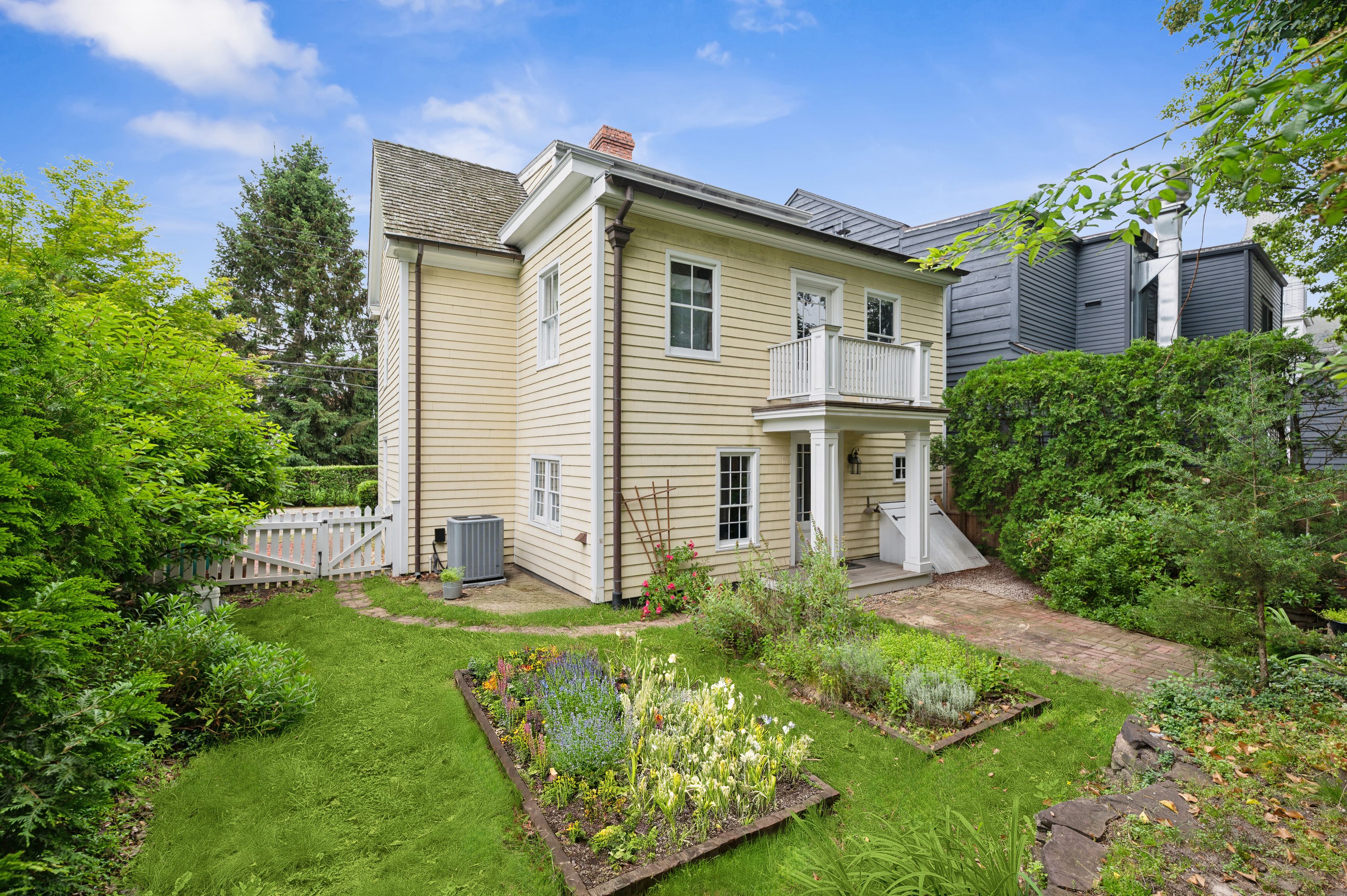 68 Union St, Sag Harbor, NY 11963 | Out East