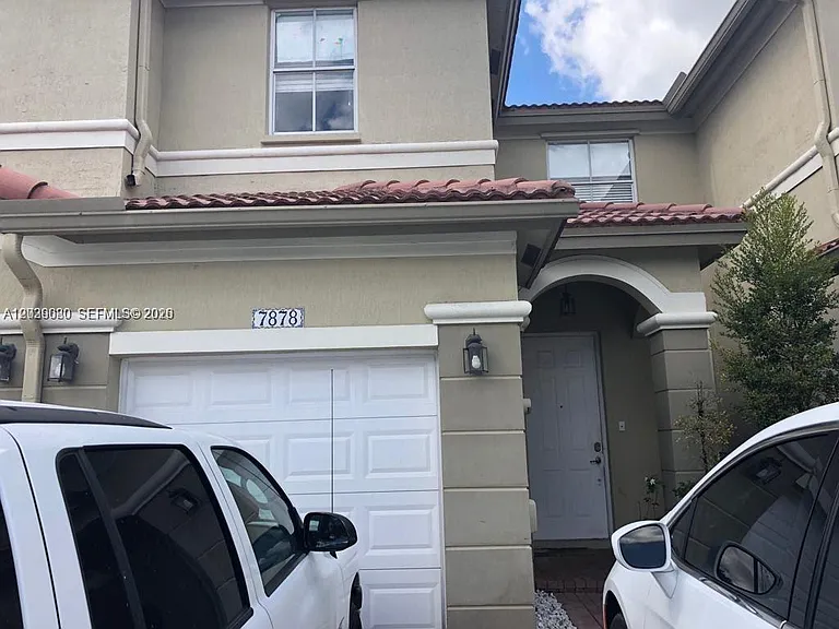 7878 NW 110th Ave — Photo 2