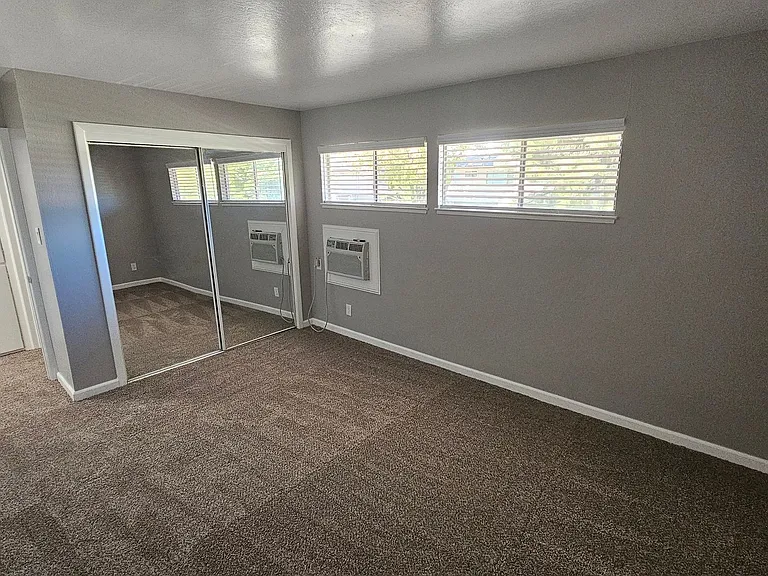 Arden Fair Apartments — Photo 4